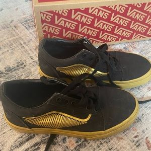 Kids size 2 Harry Potter golden snitch Vans